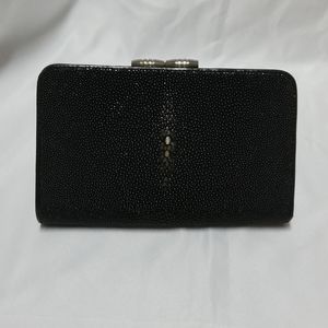 Unbranded stingray wallet